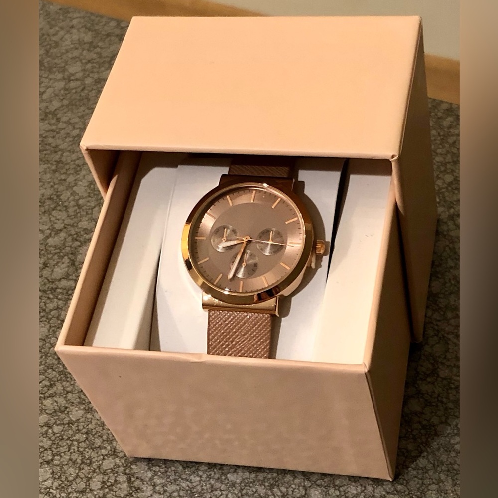Rose Gold Watch - Picture 3 of 6